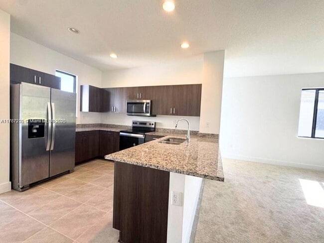 Foto del edificio - 5277 Marano Dr