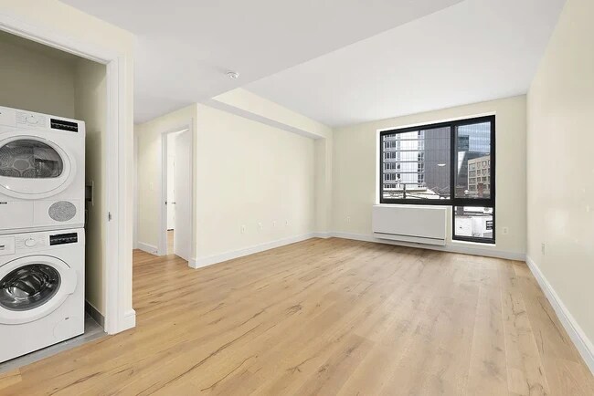 Sala de estar - 2521 43rd Ave