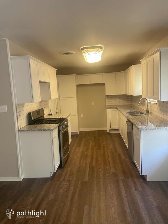 Foto del edificio - 5301 Garrick Ave