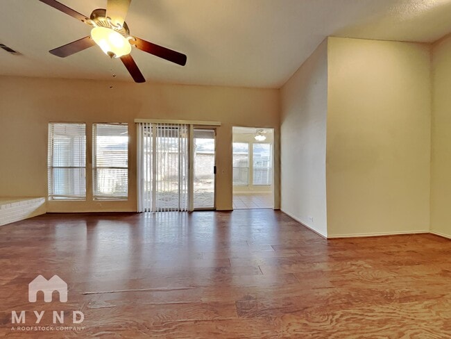 Building Photo - 8731 Summit Pines Dr