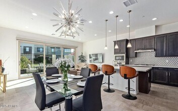 Building Photo - 7343 E Vista Bonita Dr