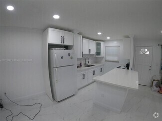 Building Photo - 3265 Griffin Rd