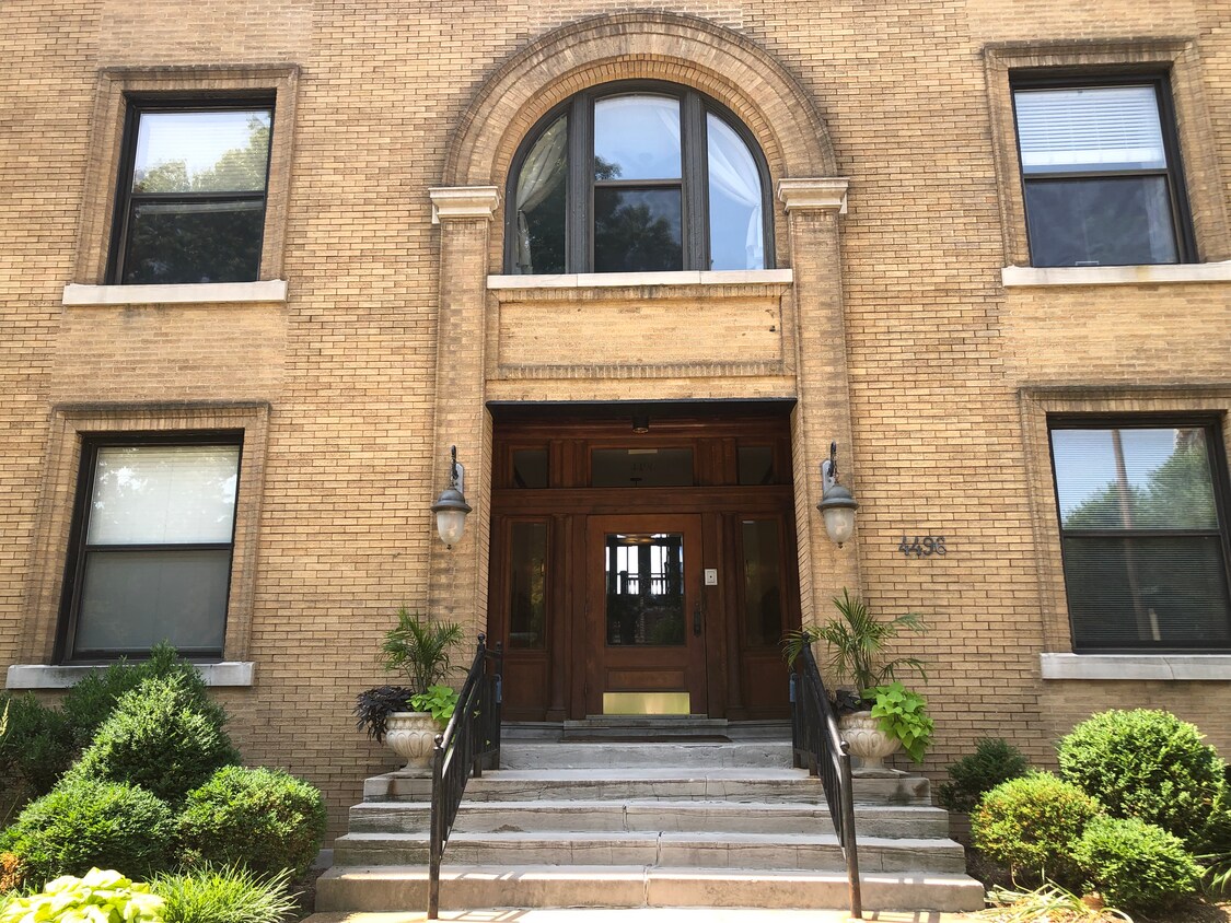Primary Photo - 4496 Maryland Ave