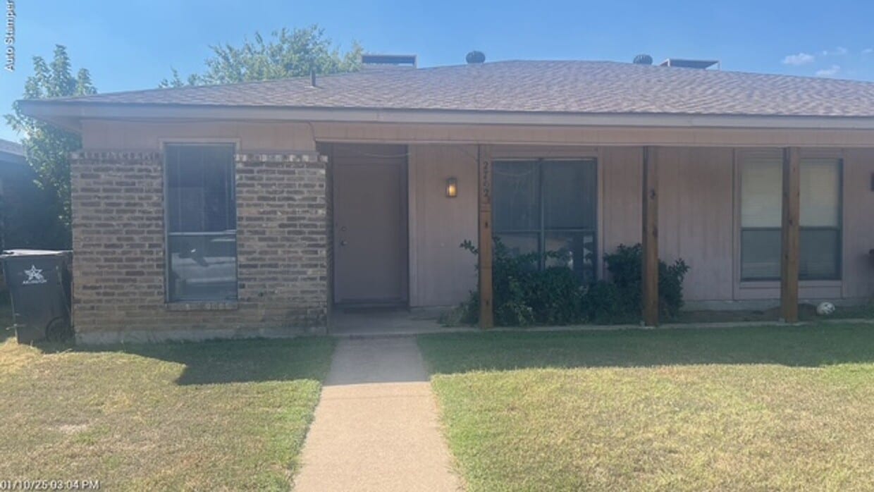 Foto principal - 2702 Westchester Dr