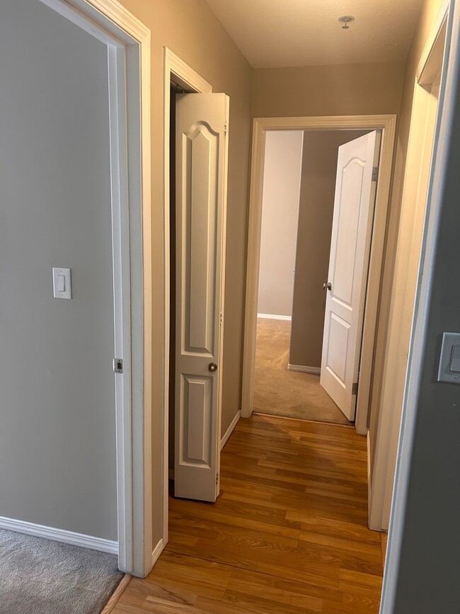 Building Photo - 363 Nelson Rd