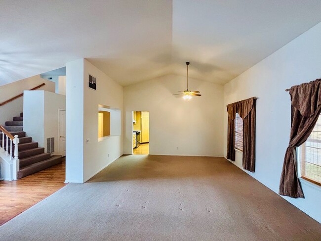 Building Photo - 3108 Tourmaline Ln