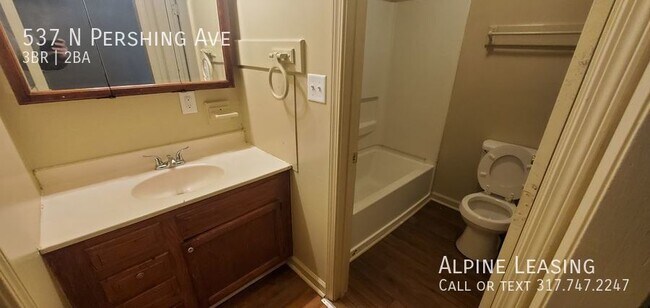 Building Photo - Near Westside 3BR/2BA House! Must See!