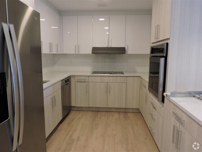 Building Photo - 13 Soden St