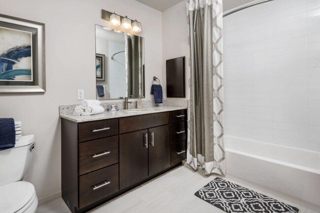 Foto del edificio - 932 Lake St