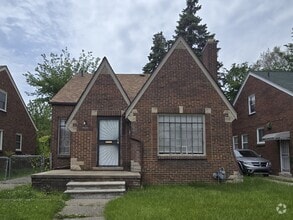 Building Photo - 9585 Robson St