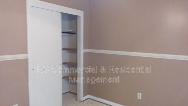 Foto del edificio - 10013 N Harrison Dr