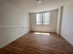 Foto del edificio - 801 Brickell Key Blvd