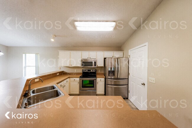 Foto del edificio - 225 Leebeck Cir