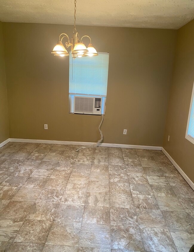 Photo - 4910 Sunnybrook Dr House