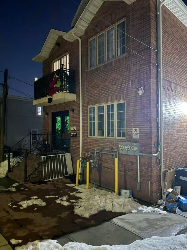 Building Photo - 11-17 123rd St