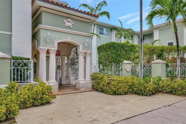 Building Photo - 45 Antilla Ave