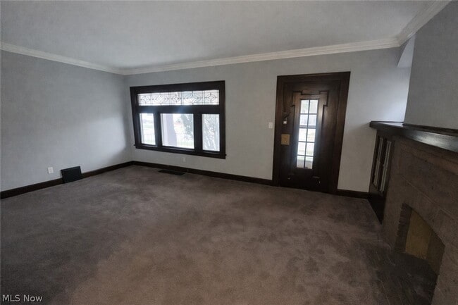 Foto del edificio - 7014 Thornton Dr