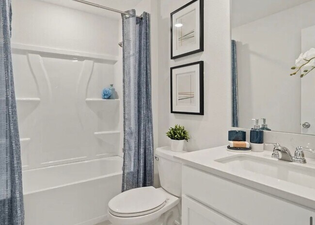 Foto del edificio - 2382 McKinley Dr