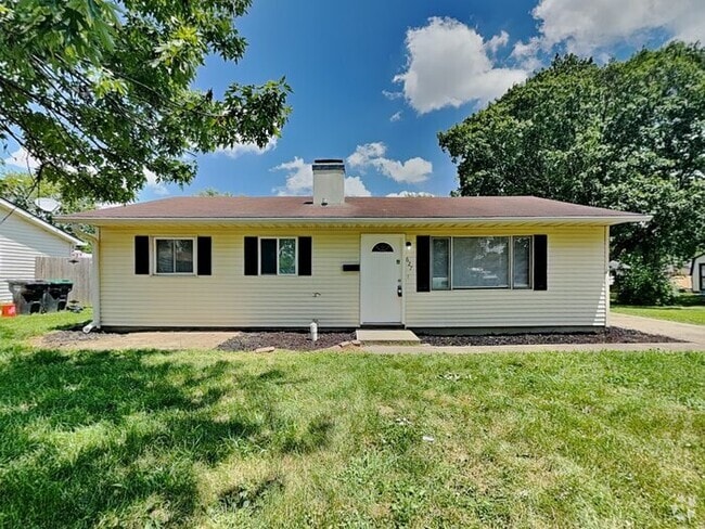 Building Photo - 627 Melrose Dr