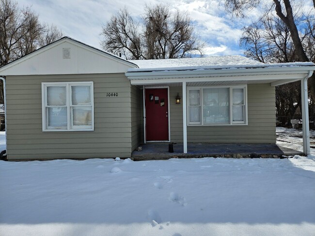 Foto del edificio - Adorable Light and Bright Refinished 2 Bed...