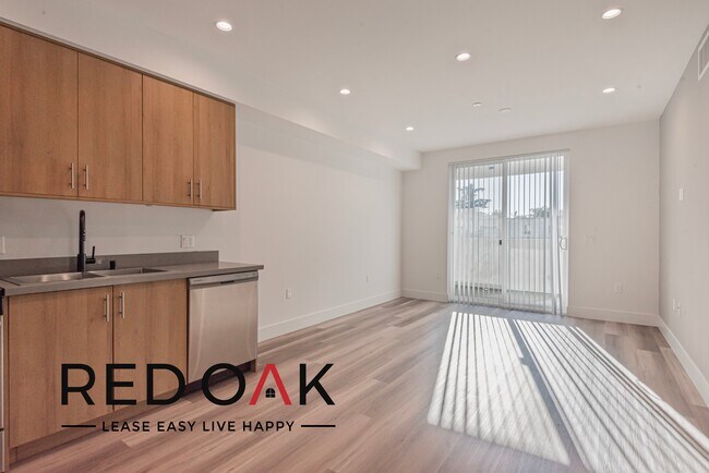Foto del edificio - Breathtaking, Newly Built Two Bedroom Feat...