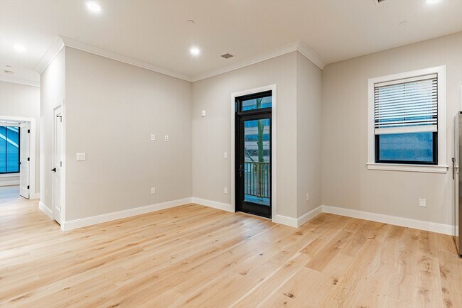 Foto del edificio - 147 Everett St