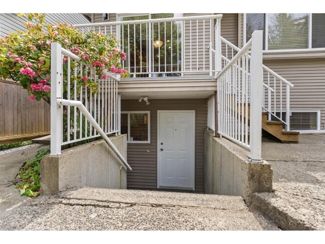 Building Photo - 14781 59A Av