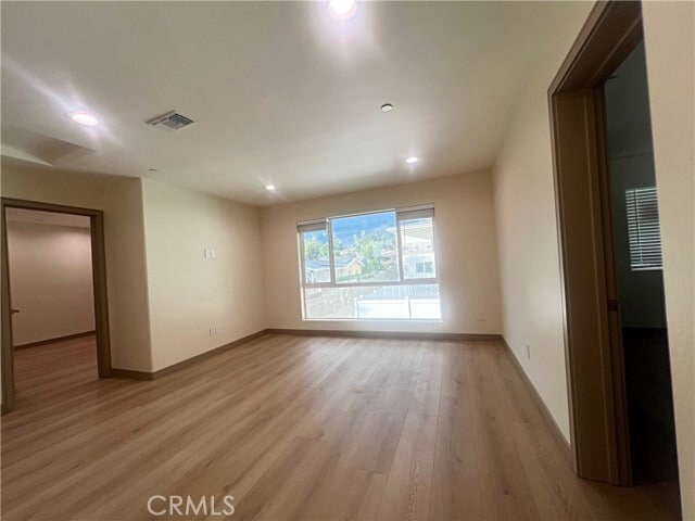 Foto del edificio - 1514 E Woodbury Rd