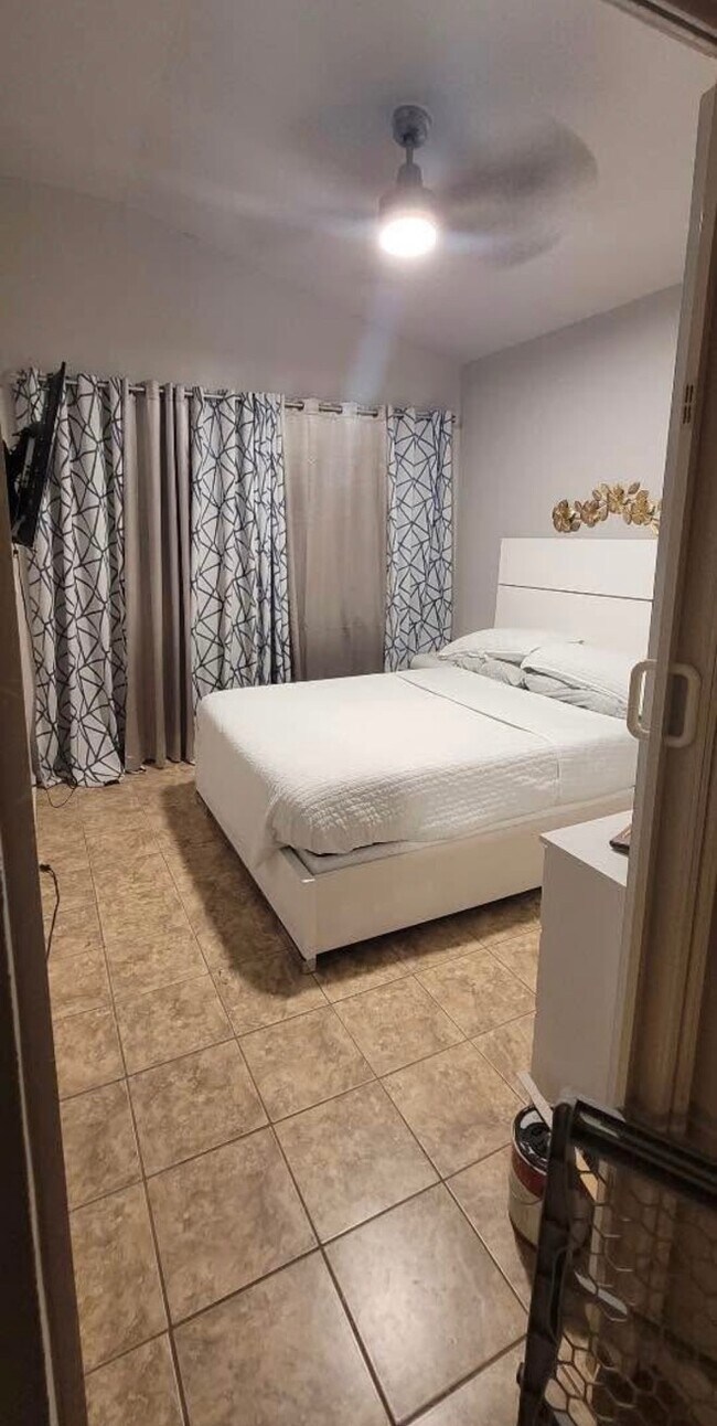 Foto del edificio - 3989 NW 163rd St