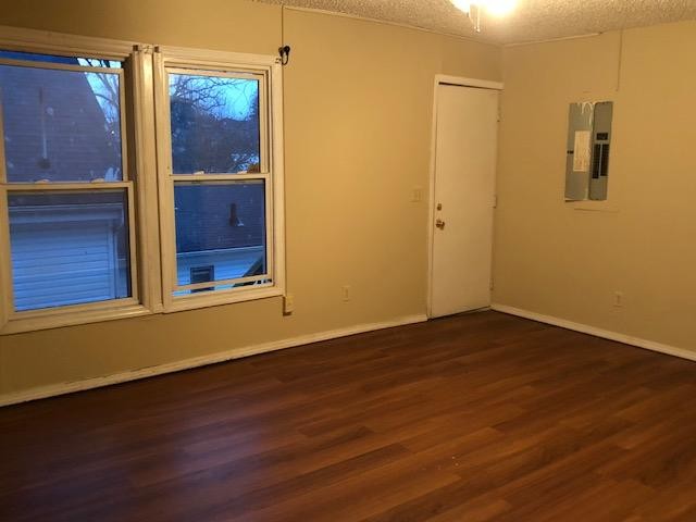Building Photo - 2625 Guyan Ave