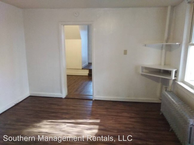 Foto del edificio - 660 E Market St
