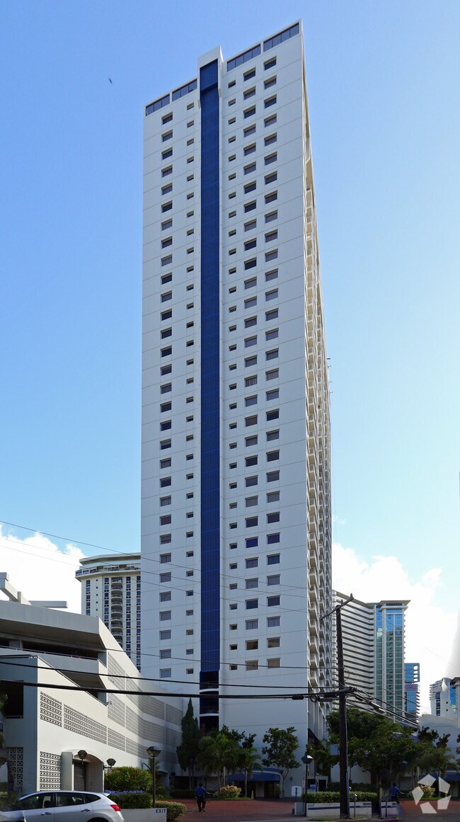 Villa on Eaton Square Apartments Honolulu, HI