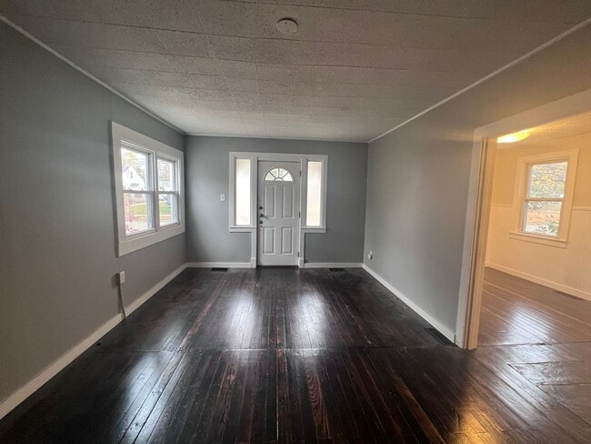 Foto del edificio - Adorable 2 bedroom with a bonus room!