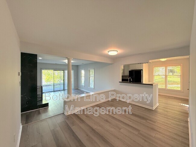 Building Photo - 9031 J M Keynes Dr