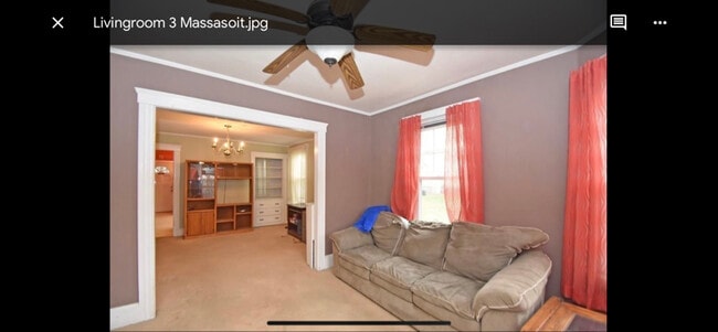 Building Photo - 468 Massasoit Rd