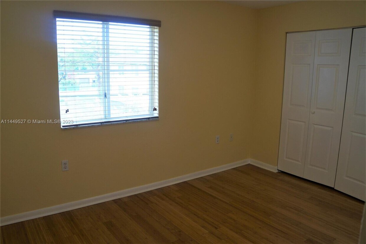 421 NW 40Th Ct, Oakland Park, FL 33309 - Townhome Rentals in Oakland Park  FL | Apartments.com