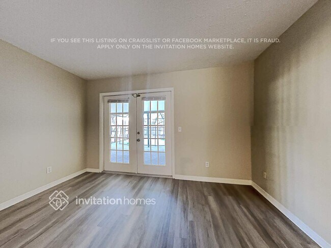 Building Photo - 709 Foxglove Pl