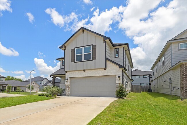 Foto del edificio - 2311 Honey Heights Ln