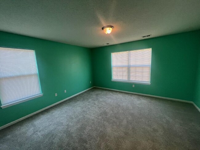 Foto del edificio - 1220 Barnett Ave
