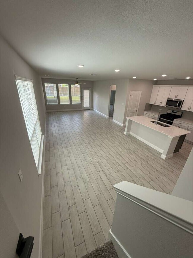 Foto del edificio - 517 Lana Dr