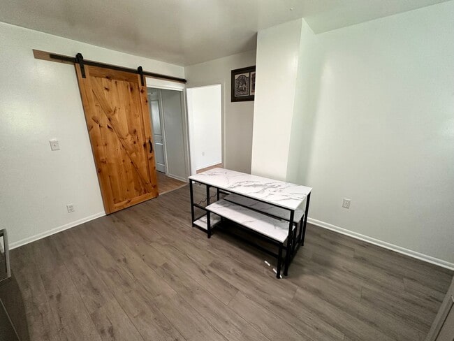 Building Photo - Spacious 4-Bedroom Home in Town of Farmville!