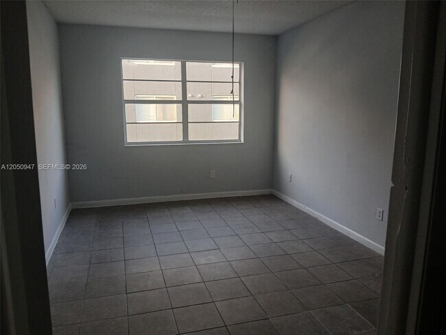Foto del edificio - 13655 NE 3rd Ct