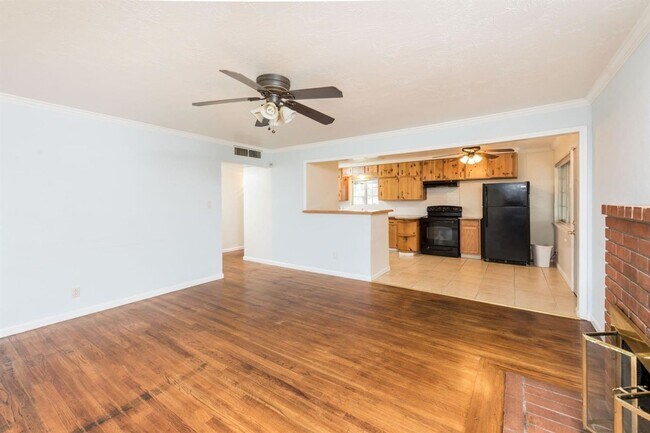Foto del edificio - Nicely Remodeled North Fresno 3/1.5