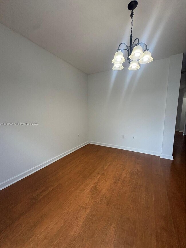 Building Photo - 3383 W 90th St