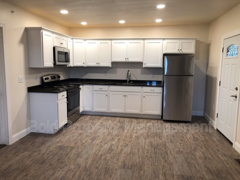 8424 Lancaster Ave Unit 1, Bethel, PA 19507 Condo for Rent in Bethel