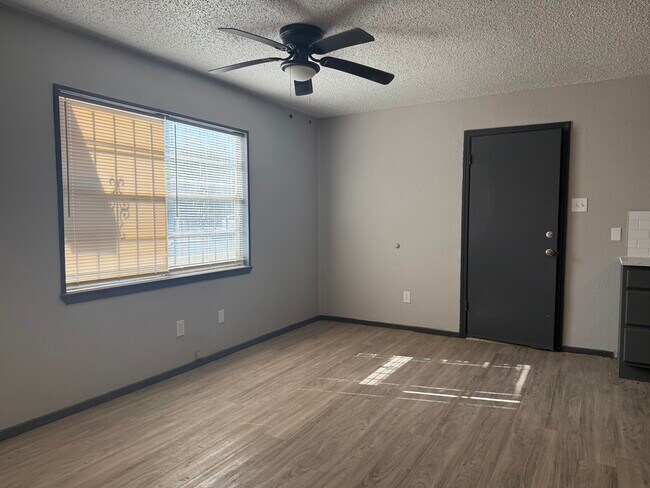 Foto del edificio - 1318 25th St