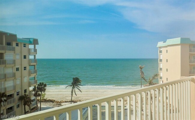 Foto del edificio - 7400 Estero Blvd