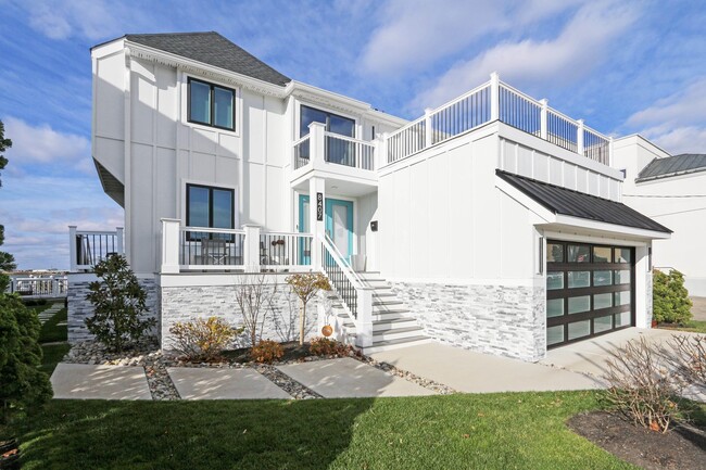 Foto del edificio - 8407 Wellington Ave