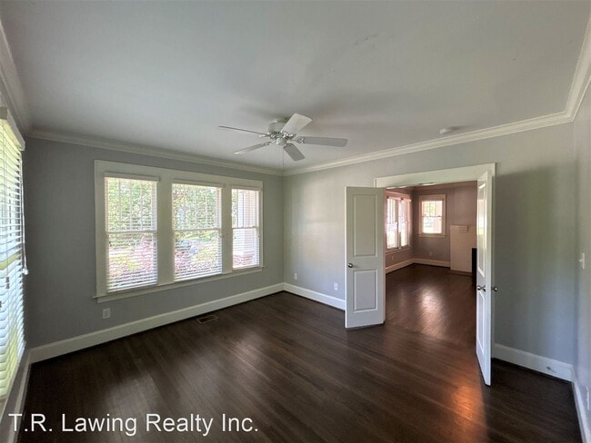 Foto del edificio - 3 br, 2 bath House - 325 Walnut Ave