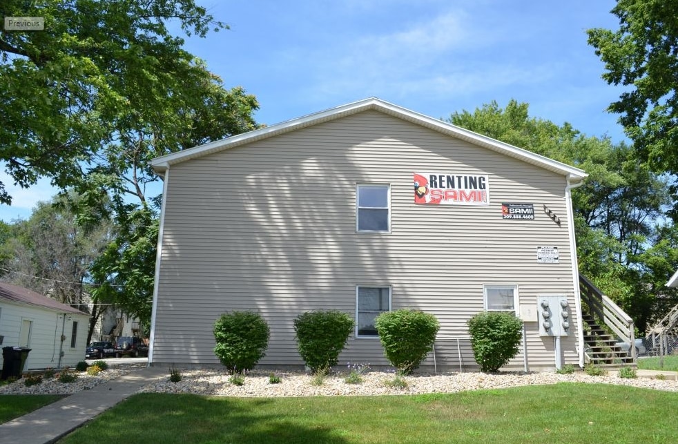 Primary Photo - 102 E Mulberry